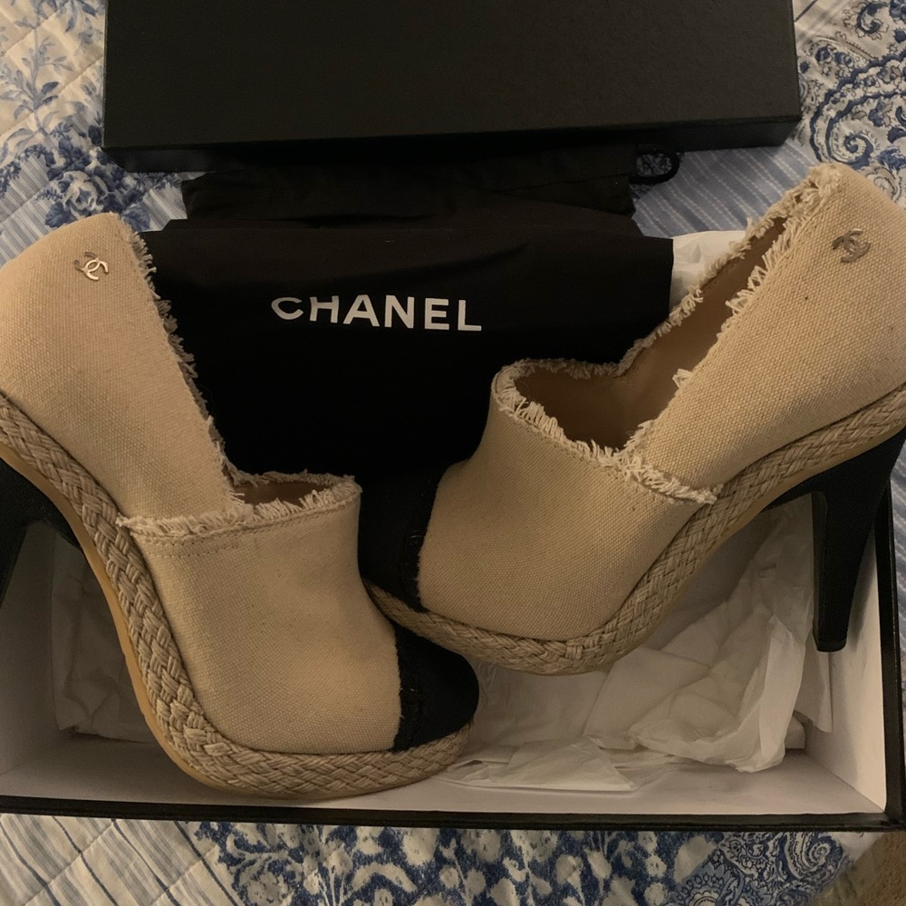 chanel espadrille heels size 40 worn once